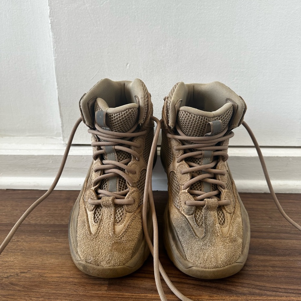 yeezy desert boot
